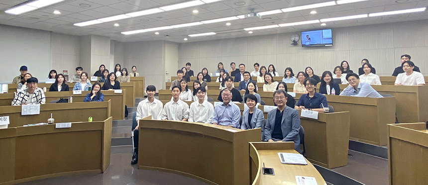현대차그룹 정의선 회장, 경영대학 ‘조직학습’ 토론 강의 참관