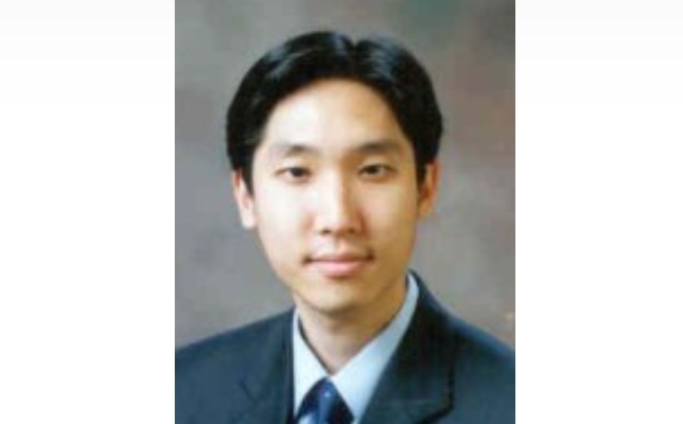 김동환님 경영대학(원)특별장학기금 500만원 기부