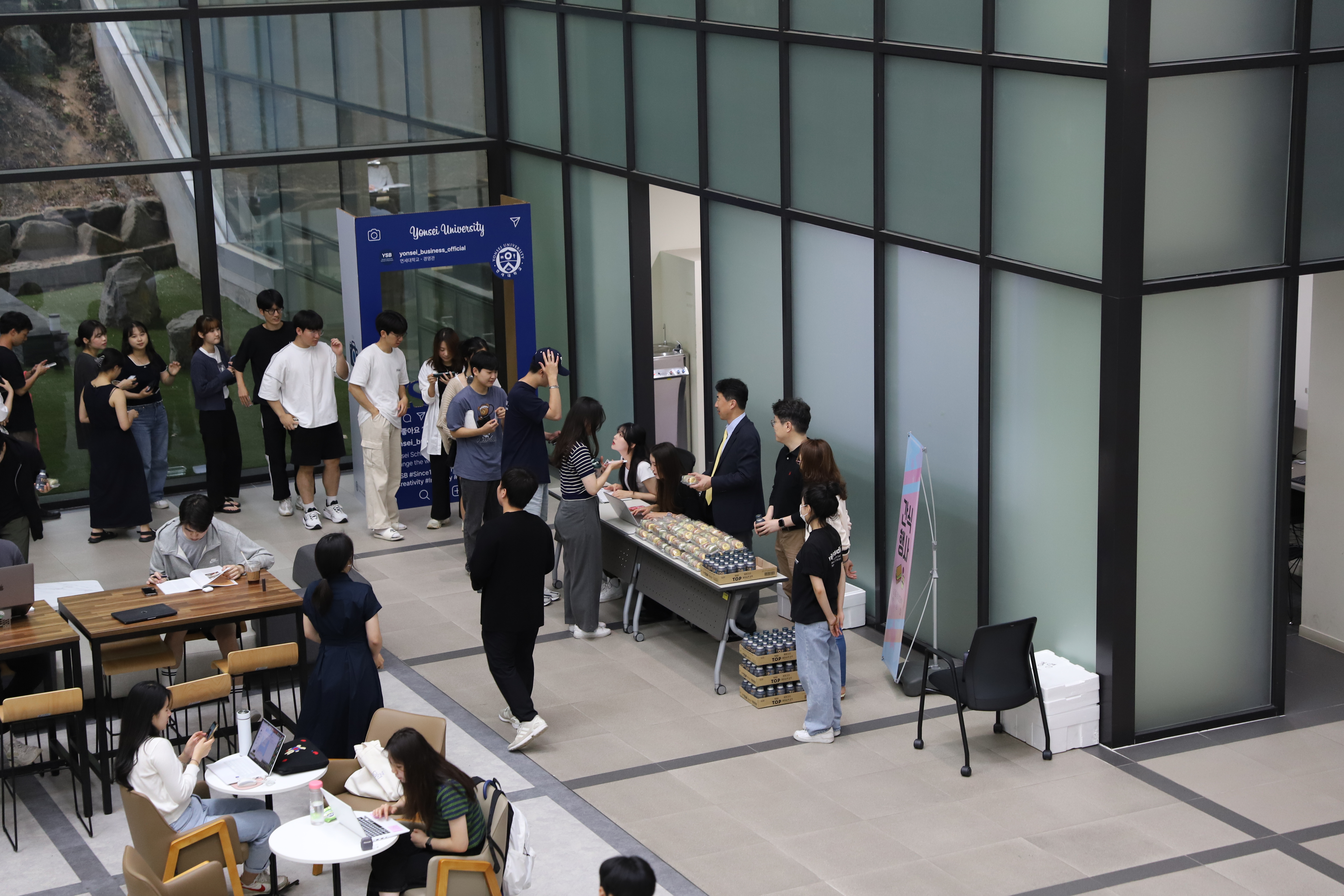 상경·경영대 학생회 & 경영대학 기말고사 간식 배부 행사